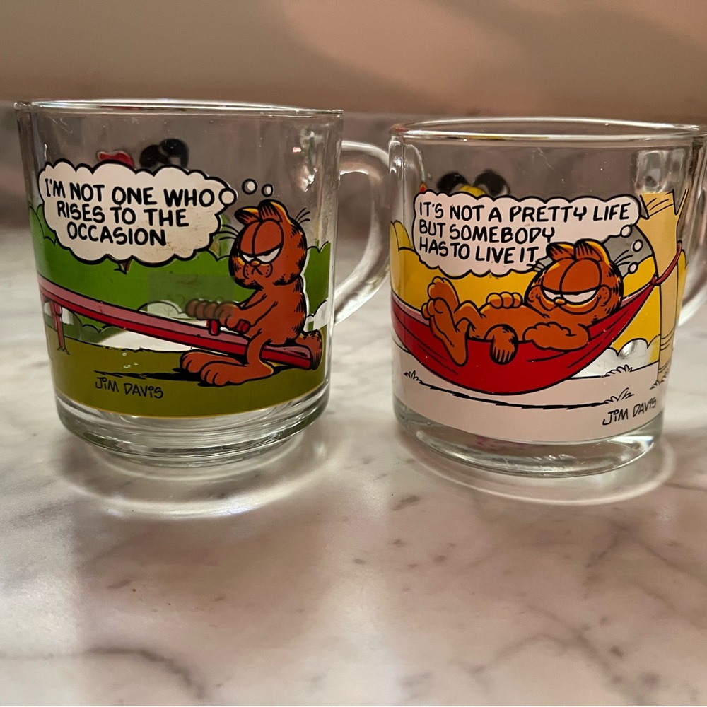 Vintage McDonald’s Garfield Comic Glass Mugs Set
